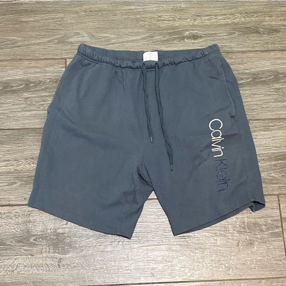 Calvin Klein Large Gray Shorts